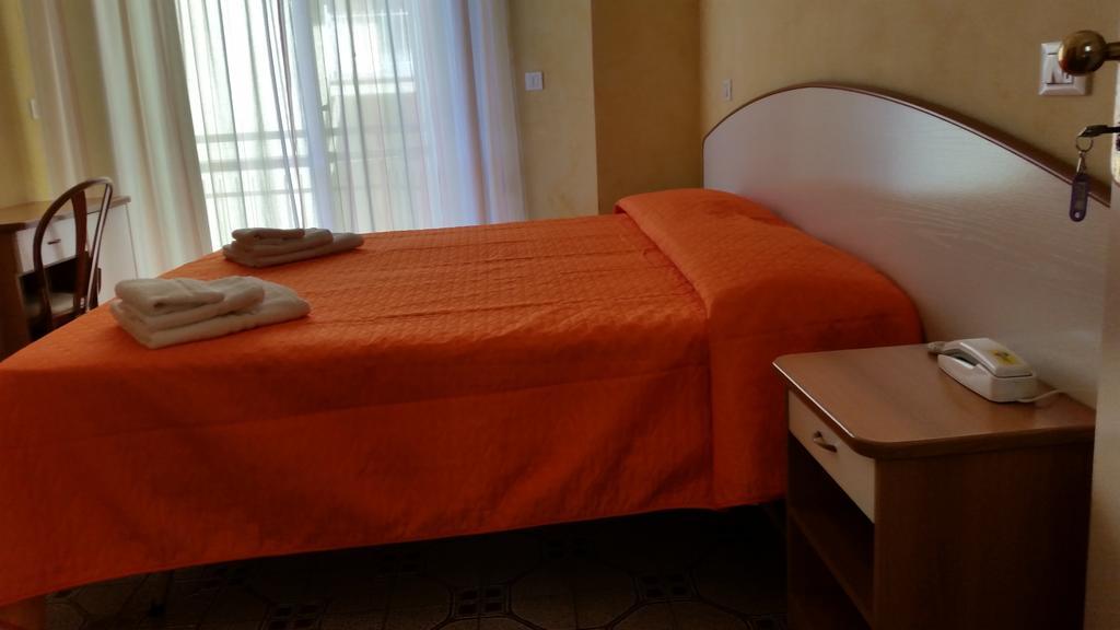 Hotel Naica Rimini Quarto foto