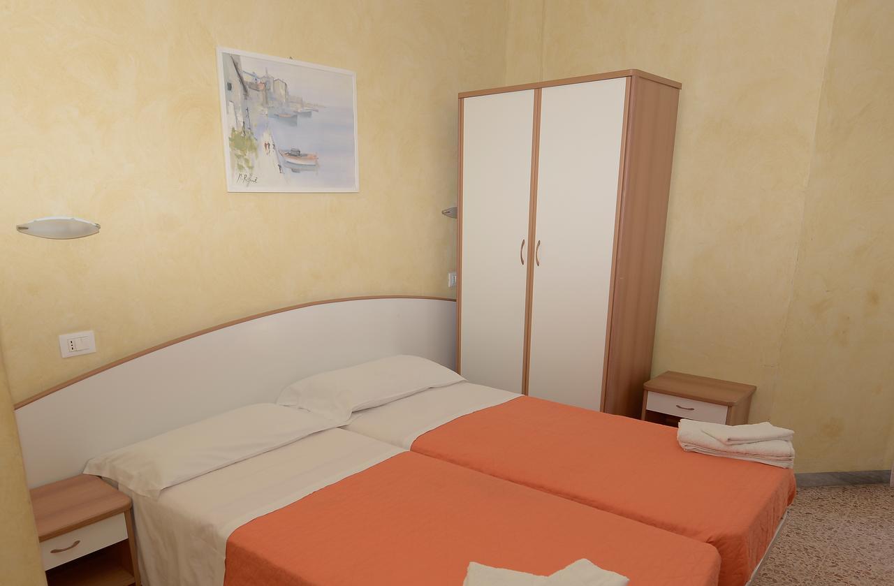 Hotel Naica Rimini Exterior foto